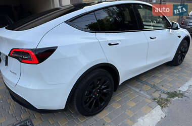 Внедорожник / Кроссовер Tesla Model Y 2022 в 
