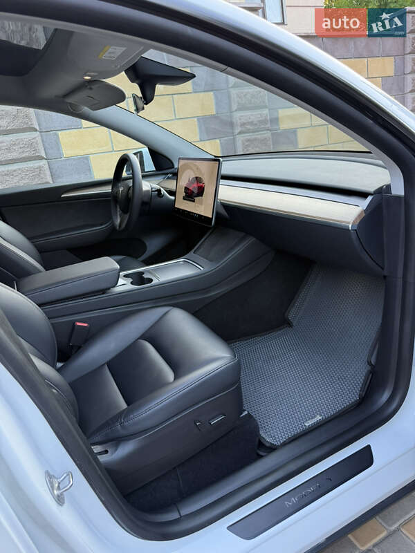 Внедорожник / Кроссовер Tesla Model Y 2022 в Одессе
