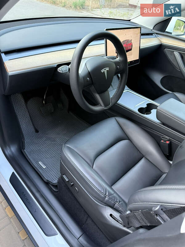 Внедорожник / Кроссовер Tesla Model Y 2022 в Одессе