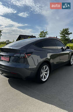 Внедорожник / Кроссовер Tesla Model Y 2023 в 