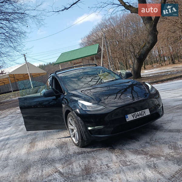 Внедорожник / Кроссовер Tesla Model Y 2020 в Львове