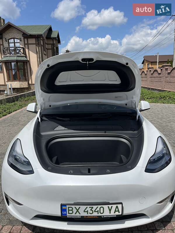 Внедорожник / Кроссовер Tesla Model Y 2023 в Хмельницком