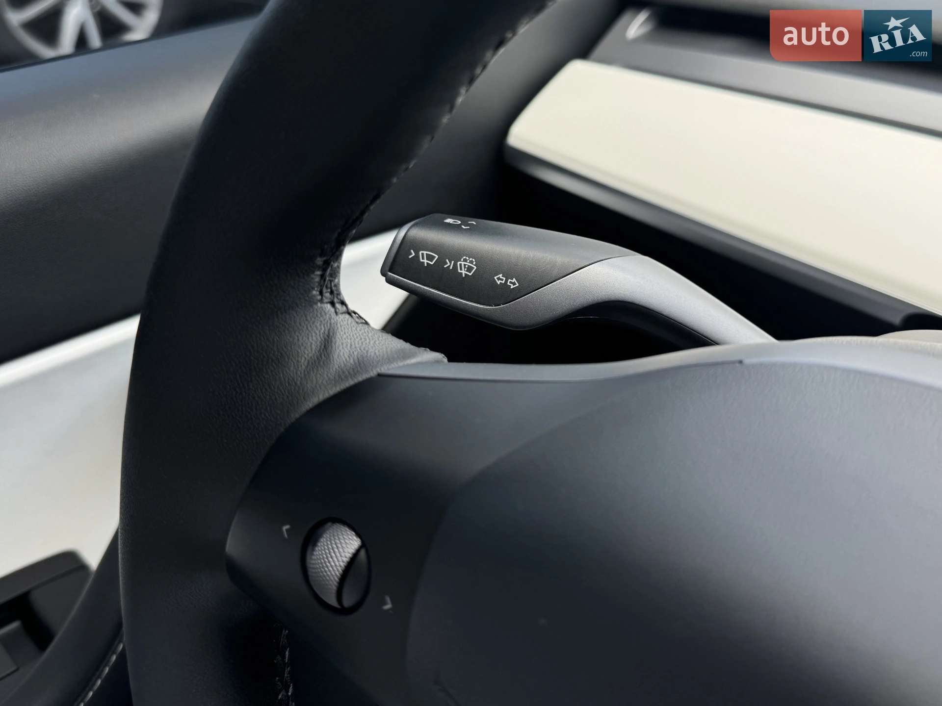 2021 Tesla Model Y - мініатюра 17