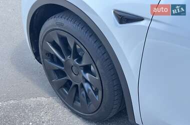 Внедорожник / Кроссовер Tesla Model Y 2021 в 