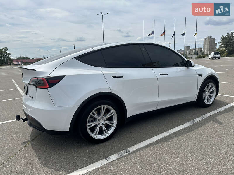 Внедорожник / Кроссовер Tesla Model Y 2021 в Киеве