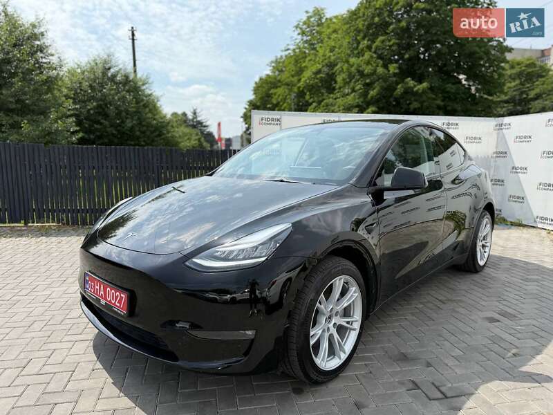 Внедорожник / Кроссовер Tesla Model Y 2021 в Луцке