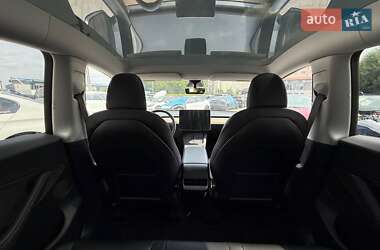 Внедорожник / Кроссовер Tesla Model Y 2021 в 