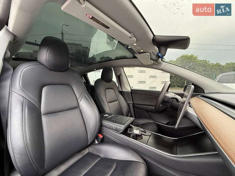 Внедорожник / Кроссовер Tesla Model Y 2020 в Луцке