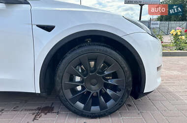 Позашляховик / Кросовер Tesla Model Y 2023 в 