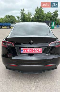 Внедорожник / Кроссовер Tesla Model Y 2023 в 