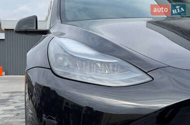 Позашляховик / Кросовер Tesla Model Y 2022 в 
