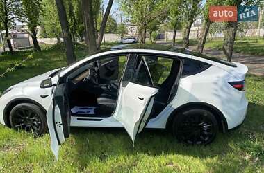 Внедорожник / Кроссовер Tesla Model Y 2023 в 