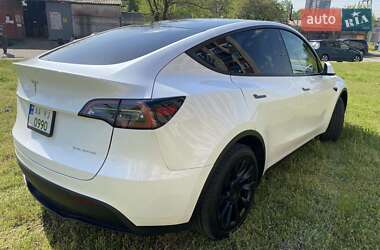 Внедорожник / Кроссовер Tesla Model Y 2023 в 