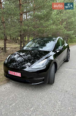 Позашляховик / Кросовер Tesla Model Y 2022 в Києві