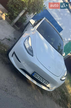 Внедорожник / Кроссовер Tesla Model Y 2021 в 