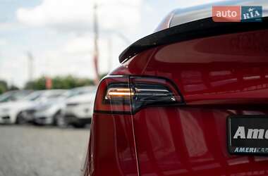 Внедорожник / Кроссовер Tesla Model Y 2020 в 