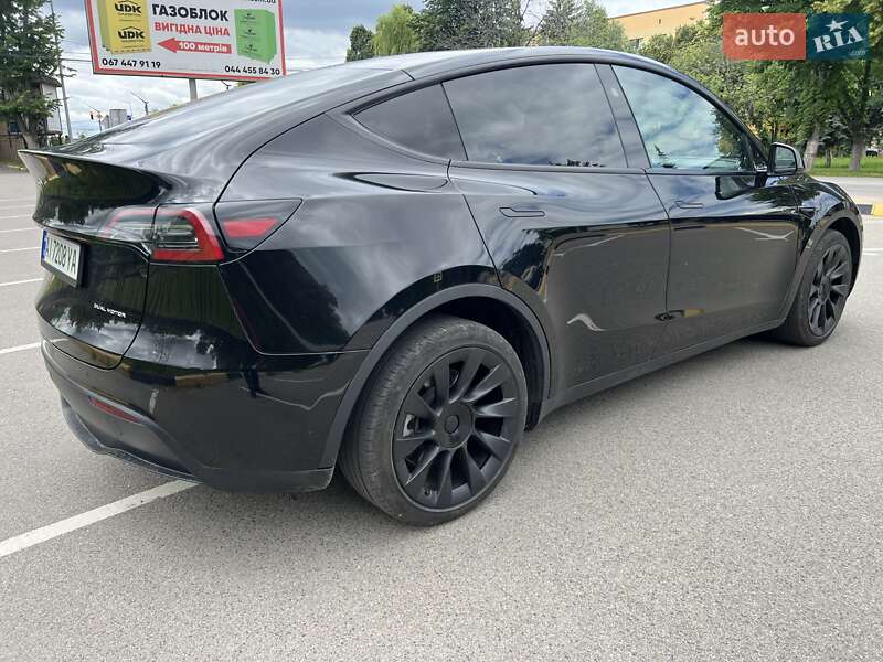 Внедорожник / Кроссовер Tesla Model Y 2023 в Киеве
