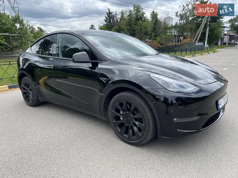 Внедорожник / Кроссовер Tesla Model Y 2023 в Киеве