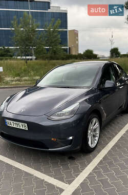 Внедорожник / Кроссовер Tesla Model Y 2023 в 