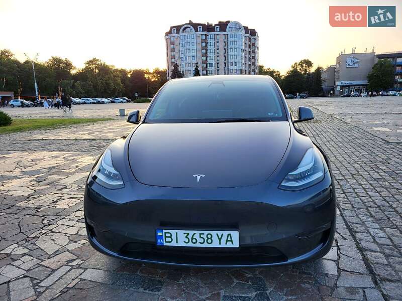 Внедорожник / Кроссовер Tesla Model Y 2022 в Кременчуге