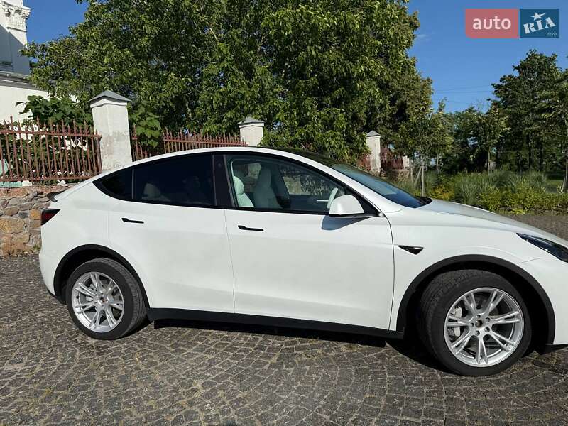 Внедорожник / Кроссовер Tesla Model Y 2022 в Белой Церкви