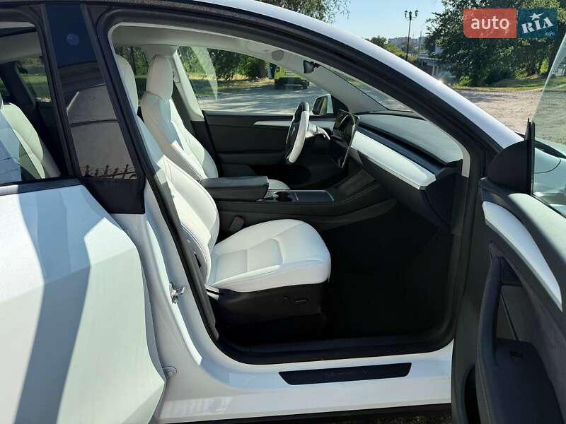 Внедорожник / Кроссовер Tesla Model Y 2022 в Белой Церкви