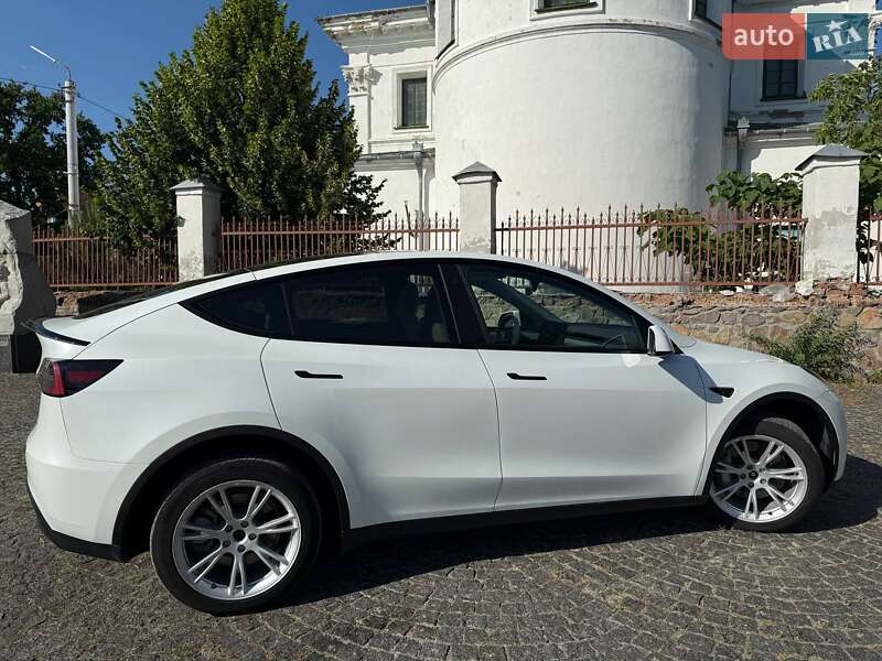 Внедорожник / Кроссовер Tesla Model Y 2022 в Белой Церкви