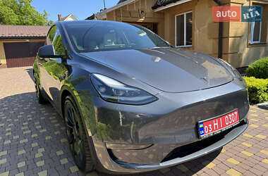 Внедорожник / Кроссовер Tesla Model Y 2022 в 