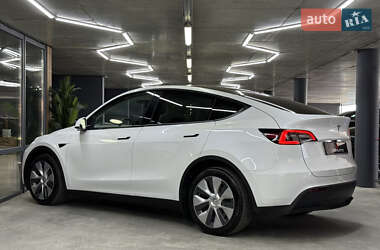 Внедорожник / Кроссовер Tesla Model Y 2023 в 