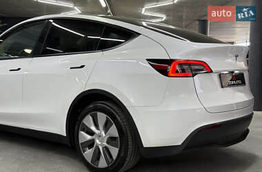 Внедорожник / Кроссовер Tesla Model Y 2023 в 