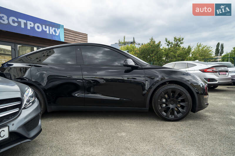 Внедорожник / Кроссовер Tesla Model Y 2022 в Киеве