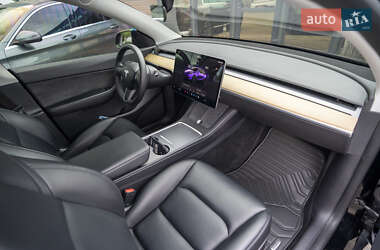 Внедорожник / Кроссовер Tesla Model Y 2022 в 