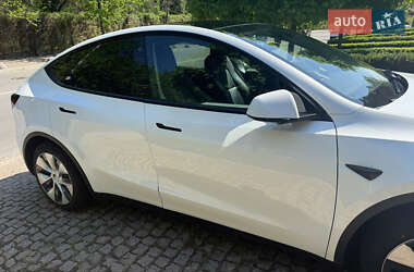 Внедорожник / Кроссовер Tesla Model Y 2021 в 