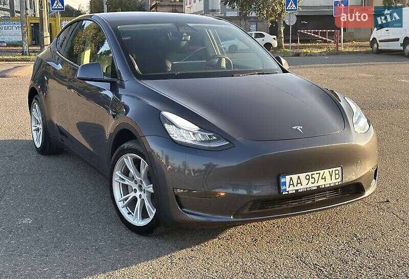 Внедорожник / Кроссовер Tesla Model Y 2021 в Хмельницком