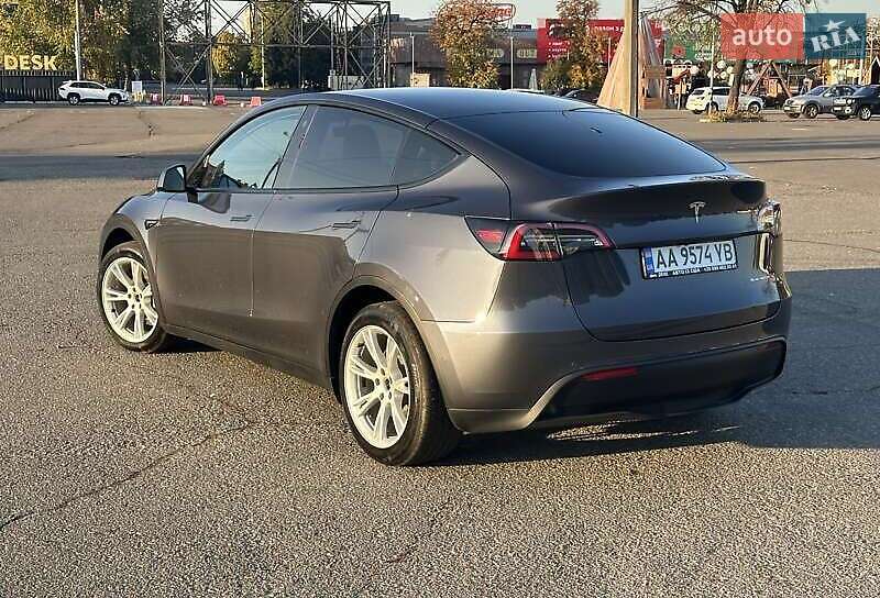 Внедорожник / Кроссовер Tesla Model Y 2021 в Хмельницком