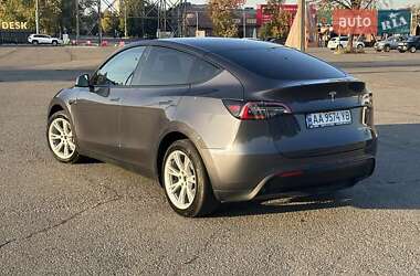 Внедорожник / Кроссовер Tesla Model Y 2021 в 