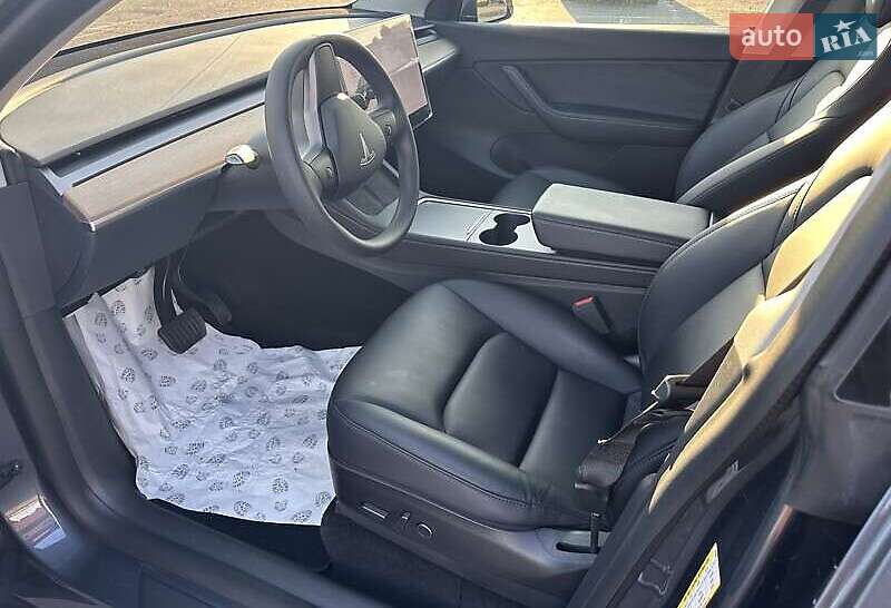 Внедорожник / Кроссовер Tesla Model Y 2021 в Хмельницком