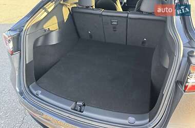 Внедорожник / Кроссовер Tesla Model Y 2021 в 