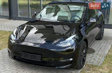 Внедорожник / Кроссовер Tesla Model Y 2023 в 