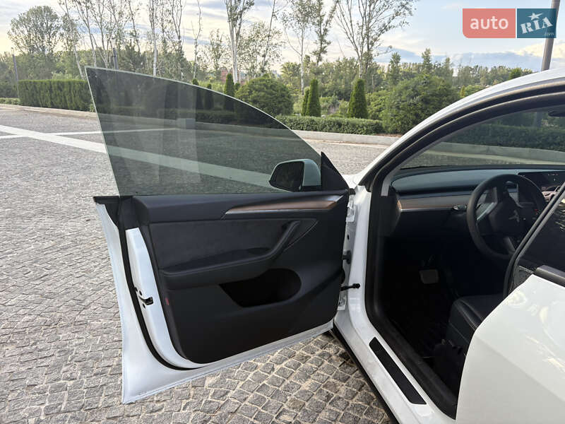 Внедорожник / Кроссовер Tesla Model Y 2023 в Днепре