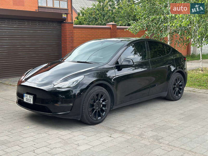 Позашляховик / Кросовер Tesla Model Y 2021 в Дніпрі