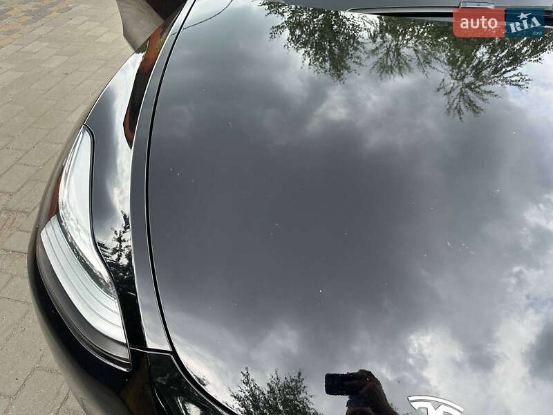 Позашляховик / Кросовер Tesla Model Y 2021 в Дніпрі