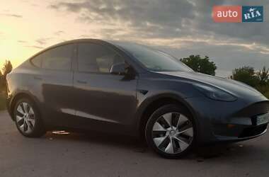 Внедорожник / Кроссовер Tesla Model Y 2023 в 
