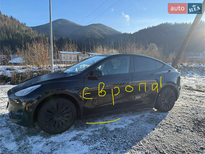 Tesla Model Y 2022