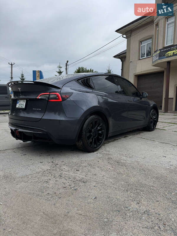 Позашляховик / Кросовер Tesla Model Y 2021 в Києві