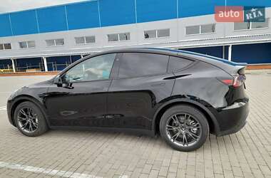 Внедорожник / Кроссовер Tesla Model Y 2024 в Ромнах