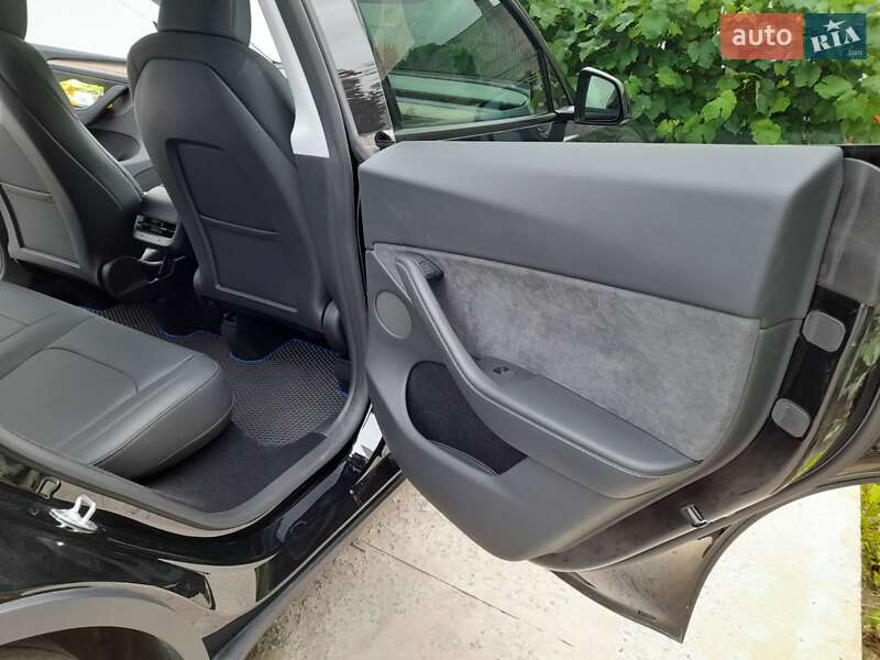 Внедорожник / Кроссовер Tesla Model Y 2024 в Ромнах фото 15 Внедорожник / Кроссовер Tesla Model Y 2024 в Ромнах