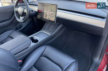 Внедорожник / Кроссовер Tesla Model Y 2021 в 