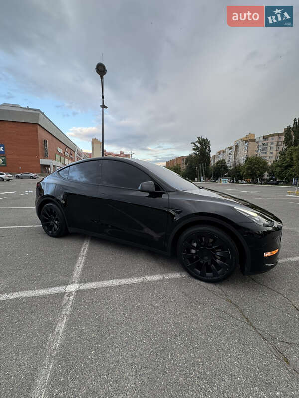 Внедорожник / Кроссовер Tesla Model Y 2022 в Броварах