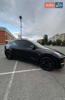 Внедорожник / Кроссовер Tesla Model Y 2022 в 